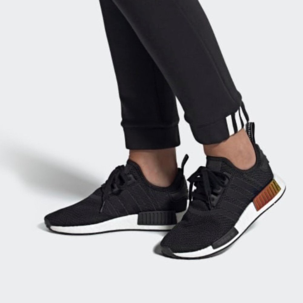 Womens Adidas NMD_R1 Original Shoes